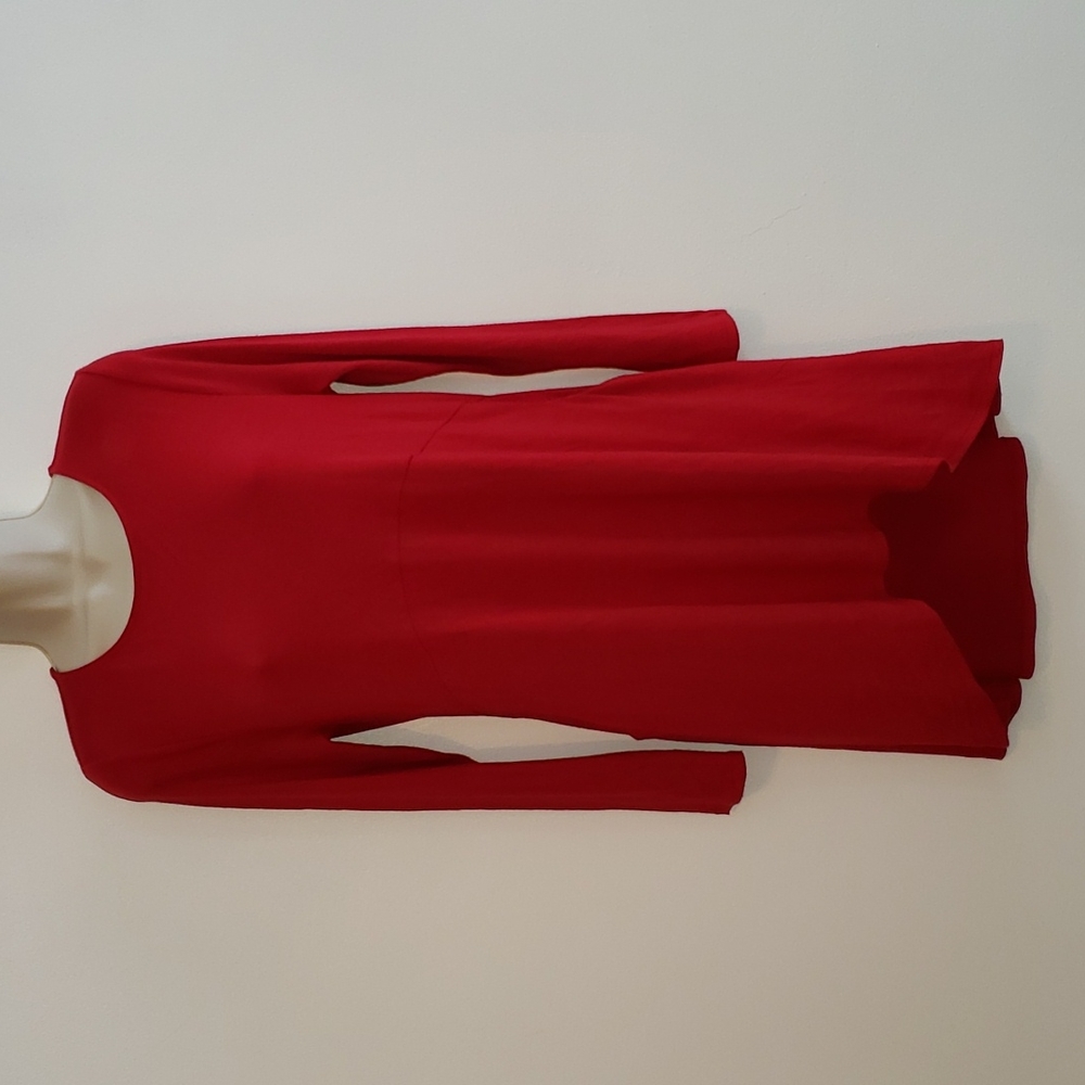 Chico's size 0 S 4.  Red thin sweater dress. Excellent used condition